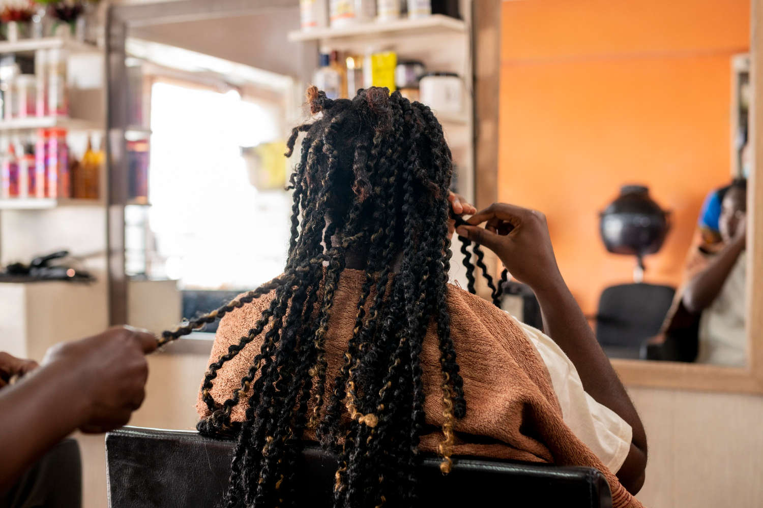 hair braiding expert